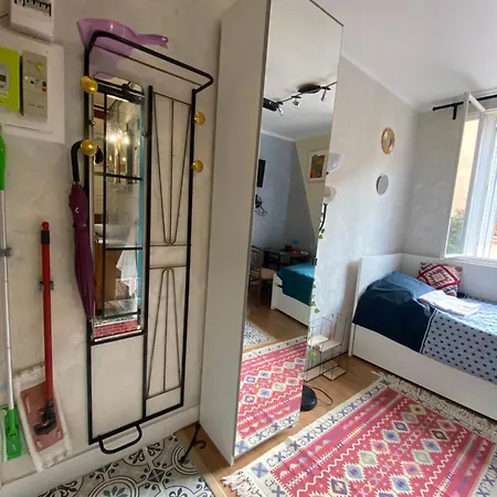 Charming Arty Paříž