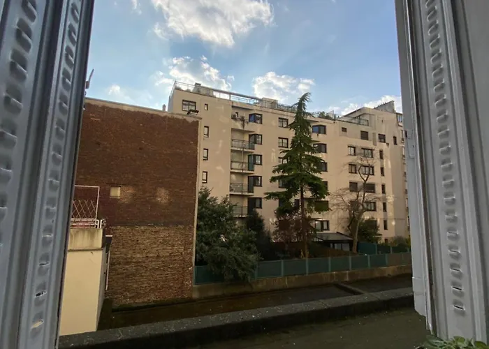 Апартаменты Charming Arty Париж